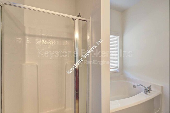 Building Photo - 110 Sea Oaks Ct