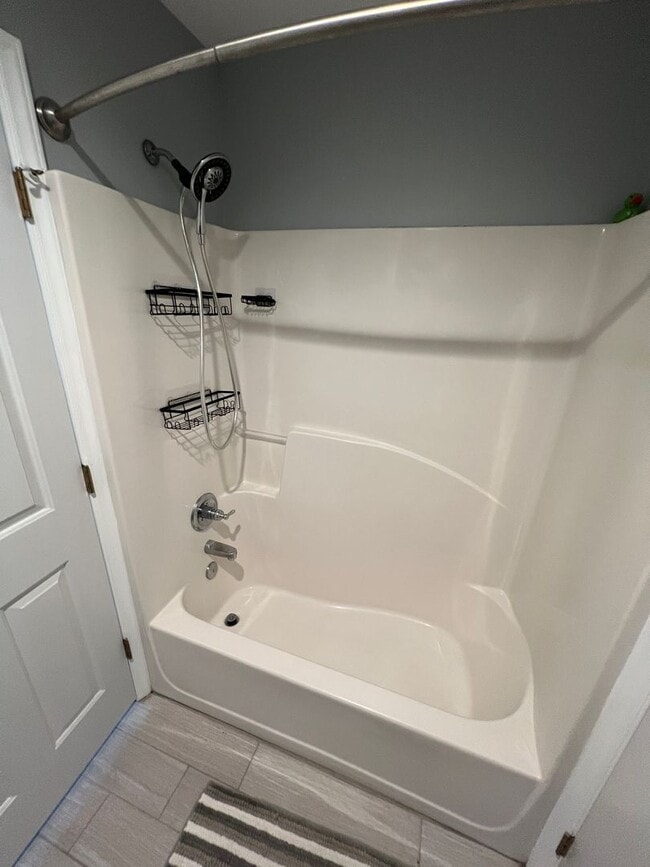 Building Photo - 3 Bed 2.5 Bath Townhome In Governors' Village
