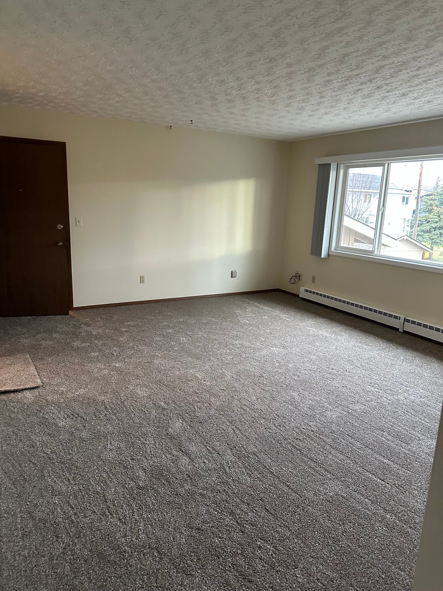 Building Photo - 6511 E 8th Ave