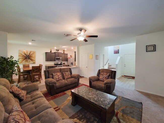 Building Photo - 10793 Castle Rock Dr