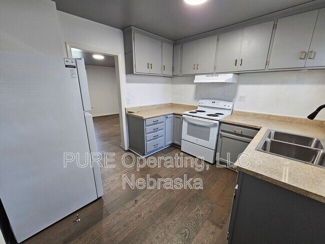 Building Photo - 1809 N 33rd St