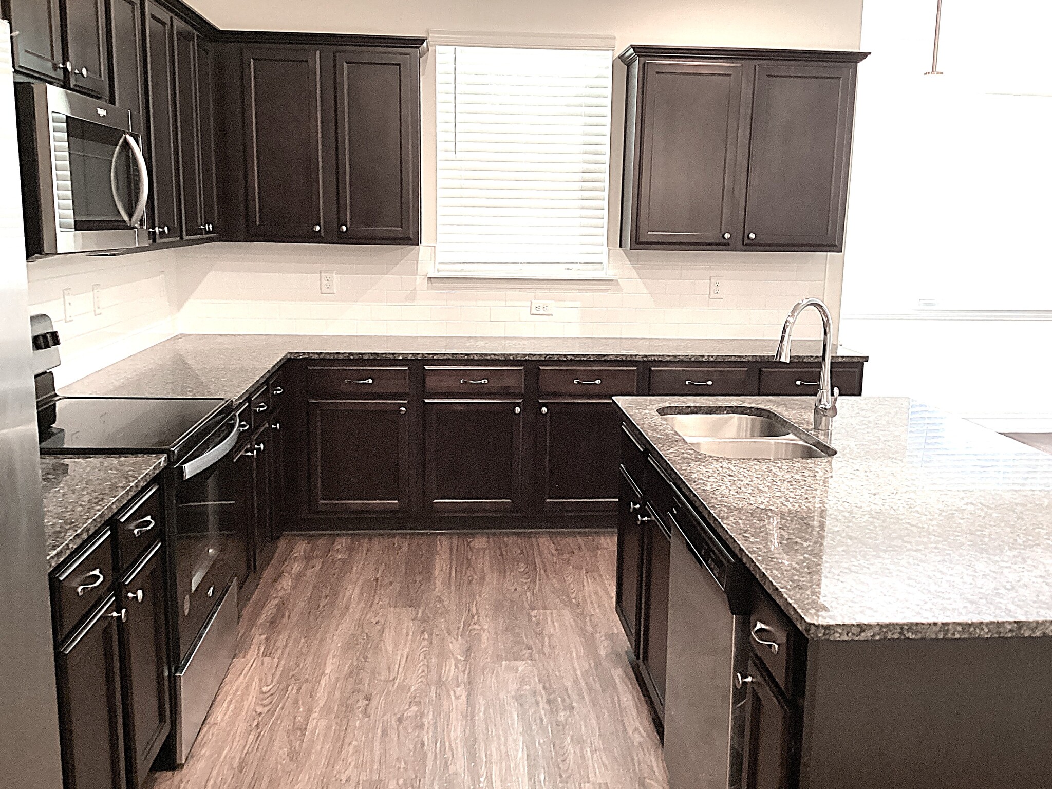 Building Photo - 1807 Silver Point