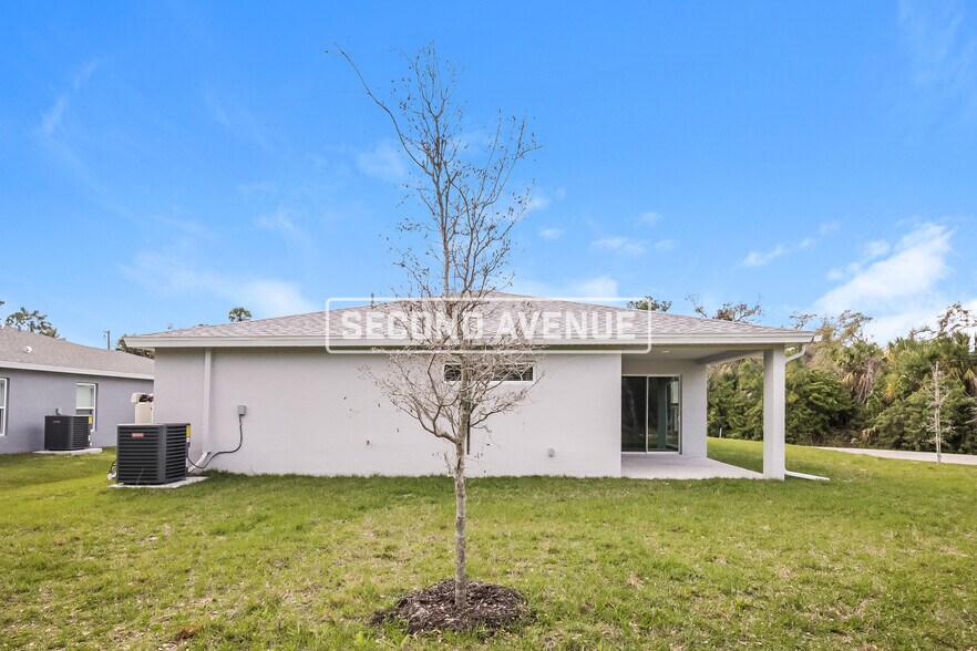 Building Photo - 4539 Lacoco St