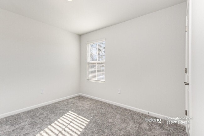 Building Photo - 1425 Rhodes Pond St