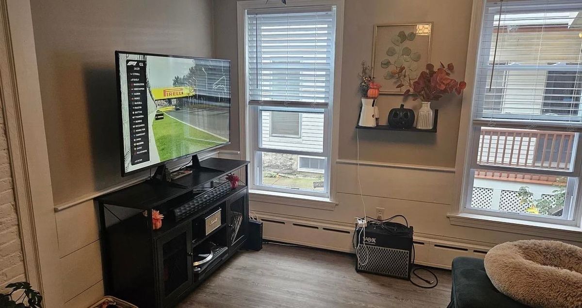 Building Photo - 520 Beech, 1L