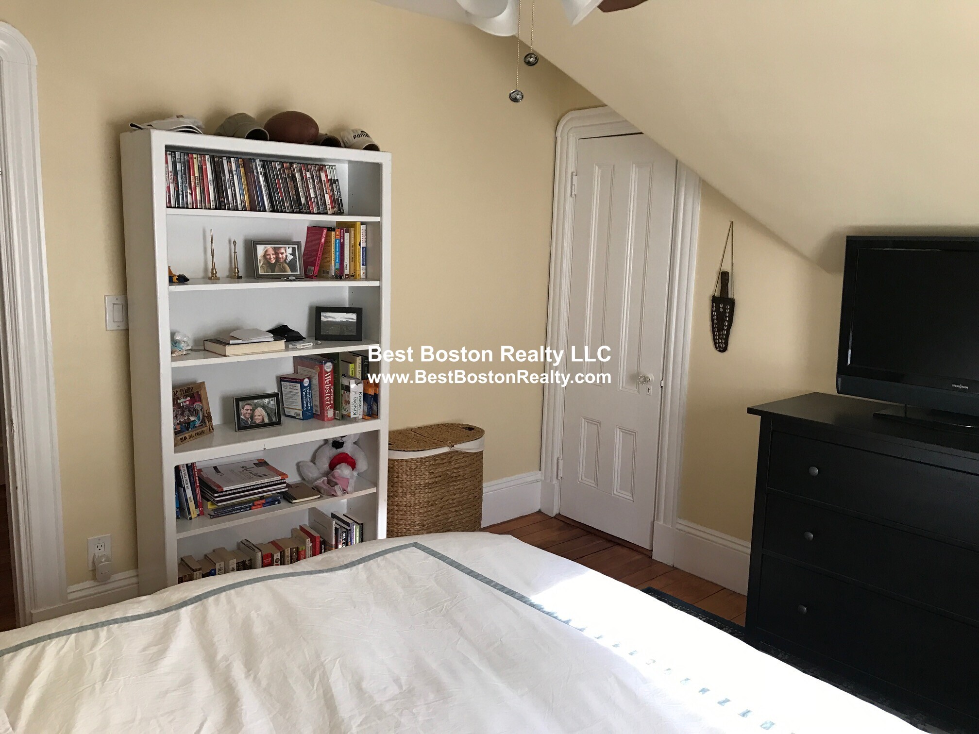 Building Photo - 21 Chandler St