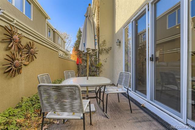 Building Photo - 346 Jackson St