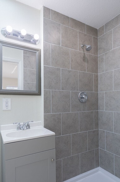 Primary Bath - 70 S Winter Park Dr