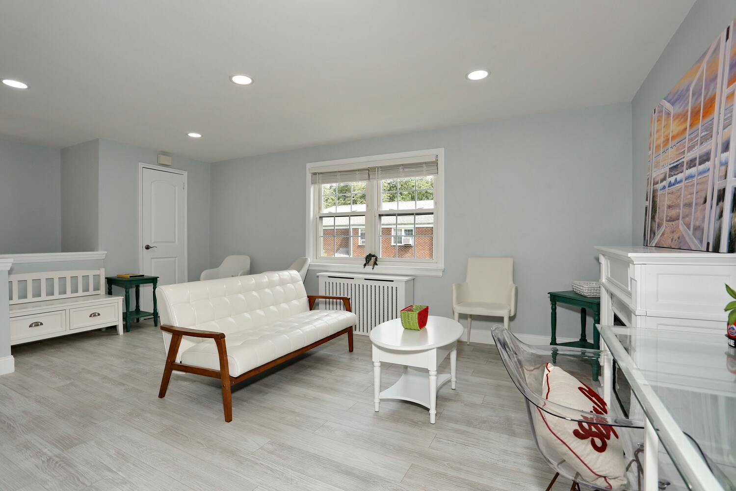 Building Photo - 100 Huguenot Ave