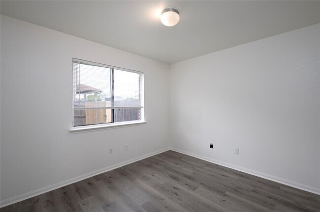 Building Photo - 603 Constellation Dr