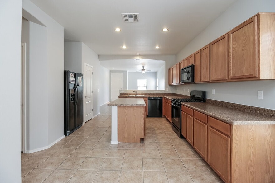Building Photo - 21822 E Gold Canyon Dr