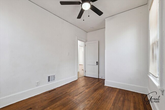 Building Photo - 1162 Virginia Park St
