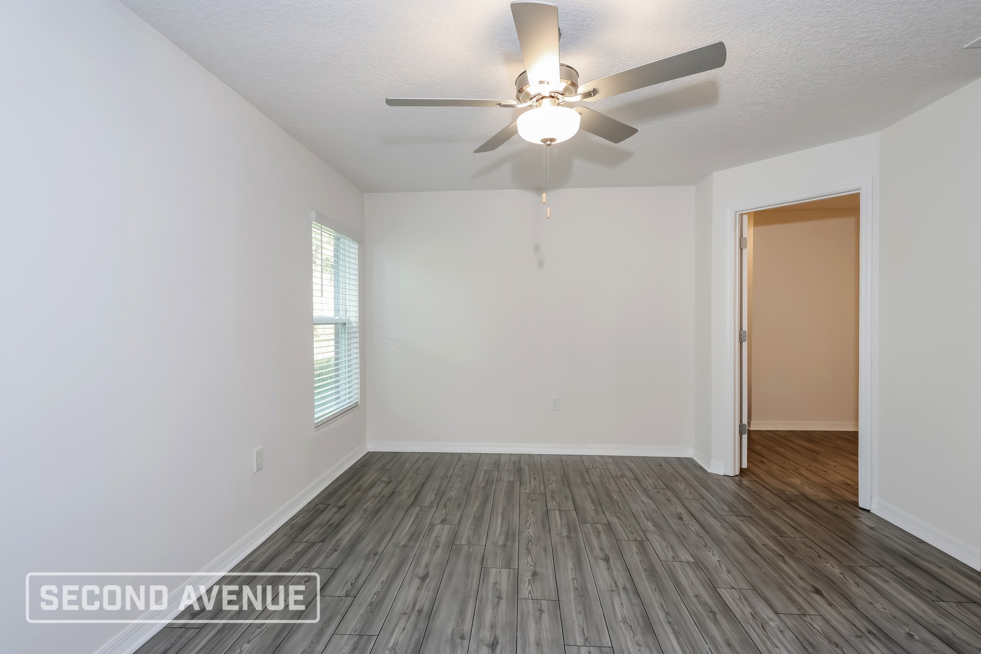 Building Photo - 3399 Lakeland Ave