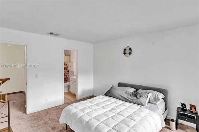 Building Photo - 5613 NW 21st St