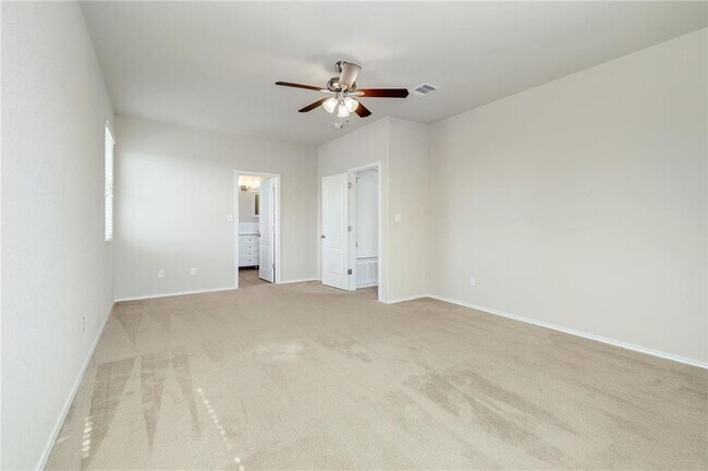 Building Photo - 1709 Woodvista Pl