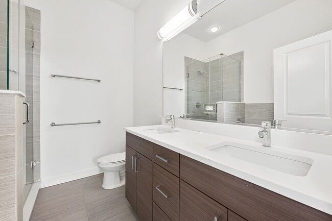 Building Photo - 1952 W Ohio St