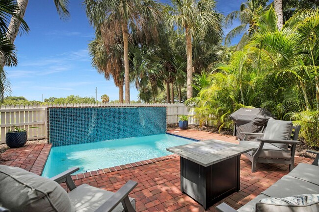 Building Photo - $4500 - Furnished 7-month rental Private Pool! 2 Bedroom / 2.5 Bathroom