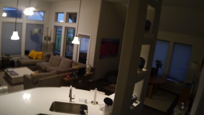 Building Photo - Natale ct