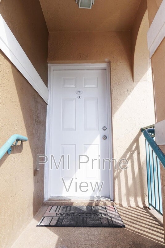 Building Photo - 6425 SW 130th Pl