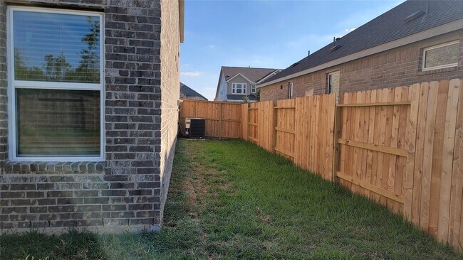 Building Photo - 27634 Spearmint Ridge Dr