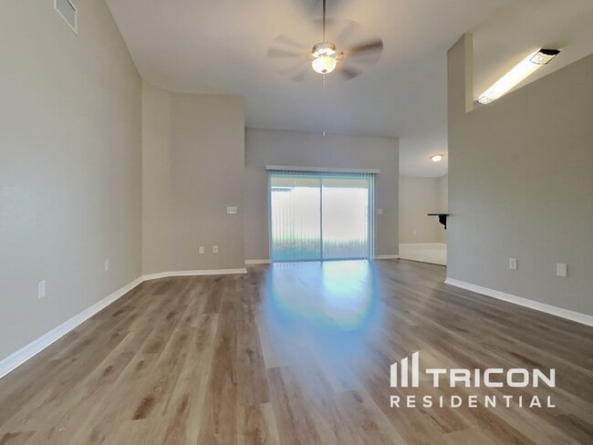 Building Photo - 1387 Laurel Glen Dr