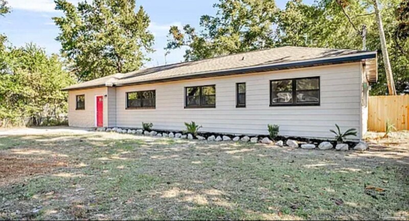 Building Photo - 22 Adkinson Dr