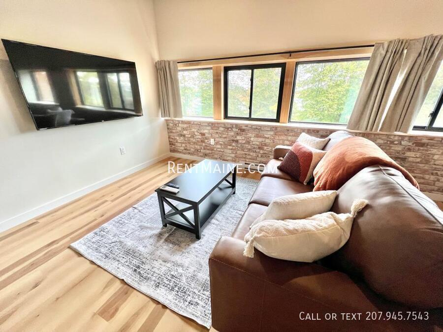 Building Photo - 113 N Lancey St