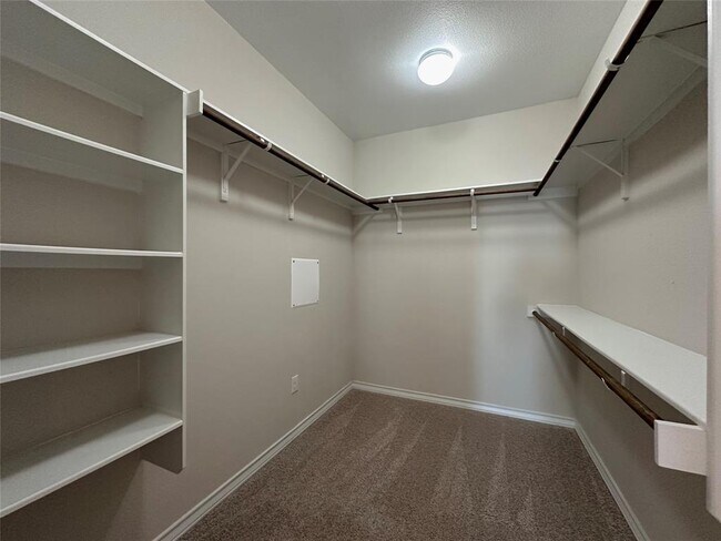 Building Photo - 11604 Roxburgh Pass