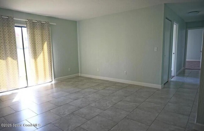 Building Photo - 2130 Forest Knoll Dr NE