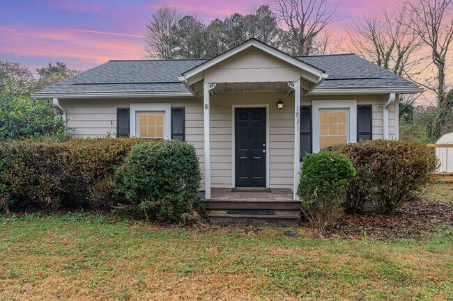 Primary Photo - 7831 Summerfield Rd