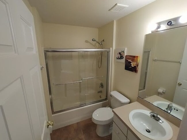 Building Photo - Coming Soon! Beautifully Renovated Clermon...
