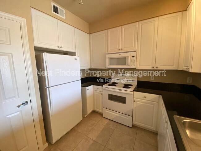 Building Photo - 8539 Gate Pkwy W