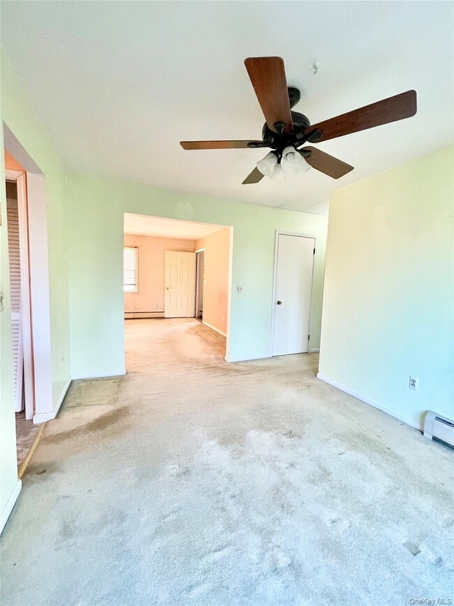 Building Photo - 19 New St