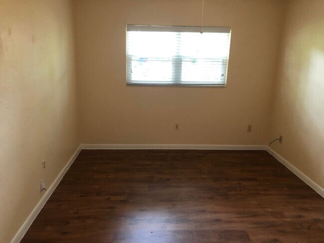 Building Photo - This home is truly a must see.