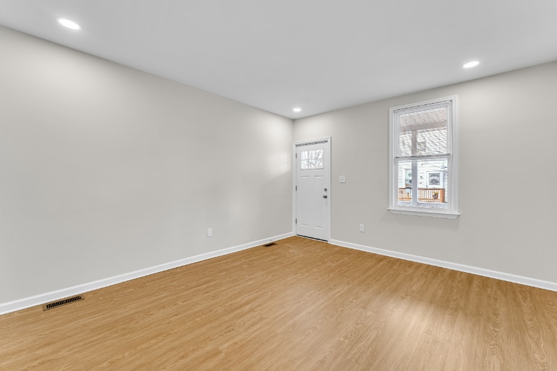 Building Photo - 332 Morris St