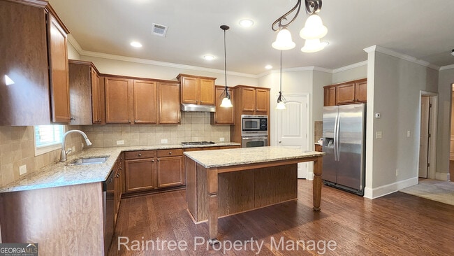 Building Photo - 11250 Shelton Pl