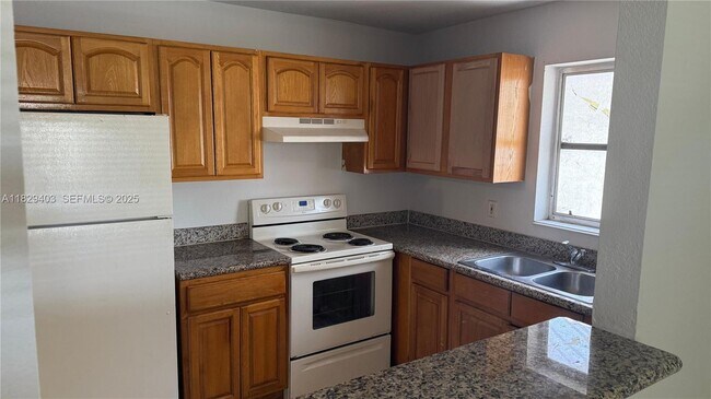 Building Photo - 4160 NW 21st St