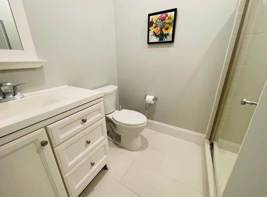 Building Photo - 189 Charles St