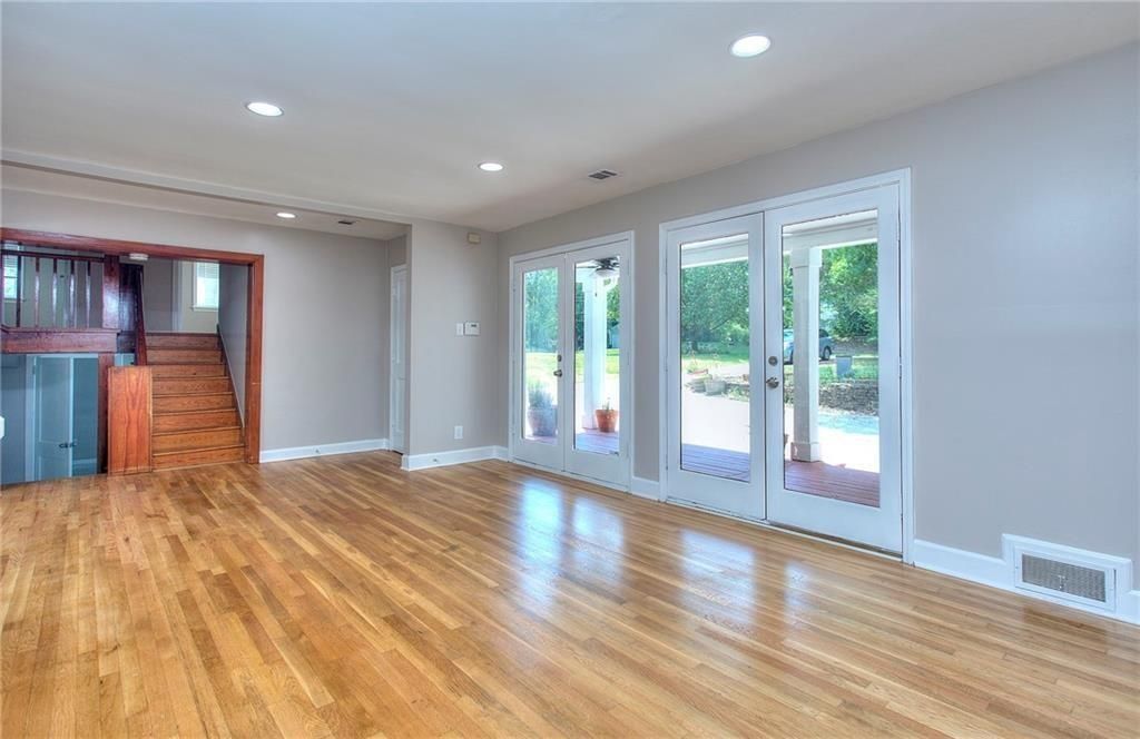 Building Photo - 2067 Brockett Rd