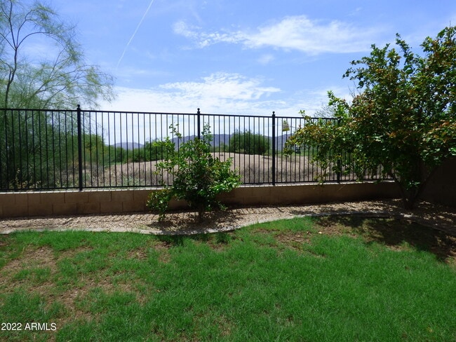 Building Photo - 8623 S 40th Dr