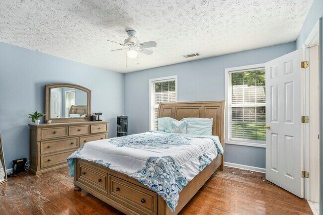 Building Photo - 110 Cactus Ln