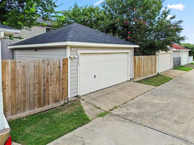Building Photo - 20729 Patriot Park Ln