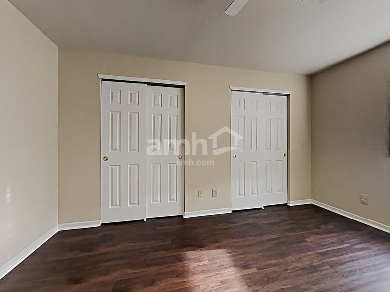 Building Photo - 3118 Hurst St