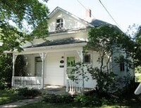 Building Photo - COMING SOON- Charming 2 Bedroom Home with ...