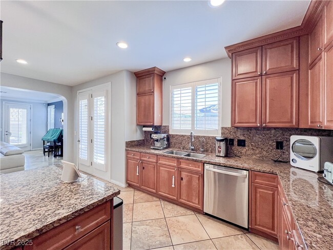 Building Photo - 7868 Arroyo Glen Ct