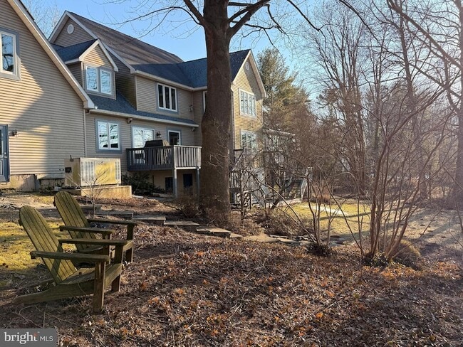 Building Photo - 5738 Griffith Lake Dr