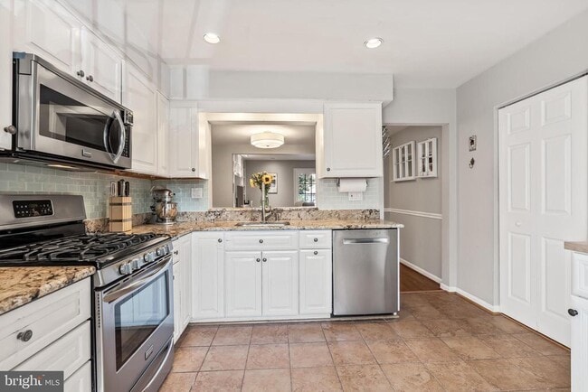 Building Photo - 1535 Candlewick Ct