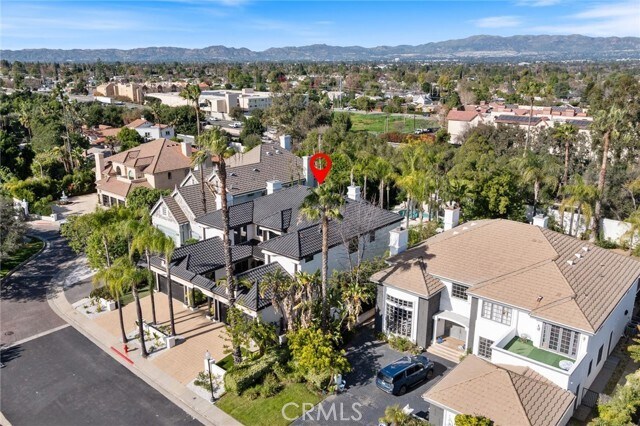 Building Photo - 17437 Oak Creek Ct