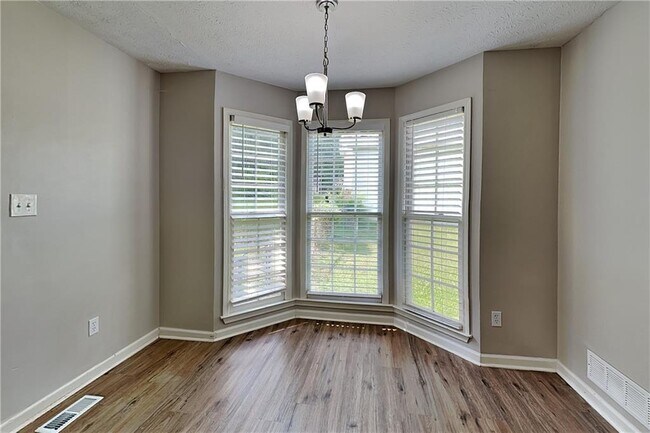Building Photo - 39 Fawn Trail