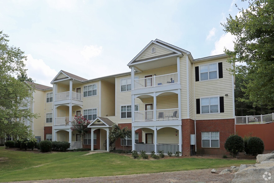 The Columns at Hiram 6736 Bill Carruth Pky Hiram GA 30141 Apartment